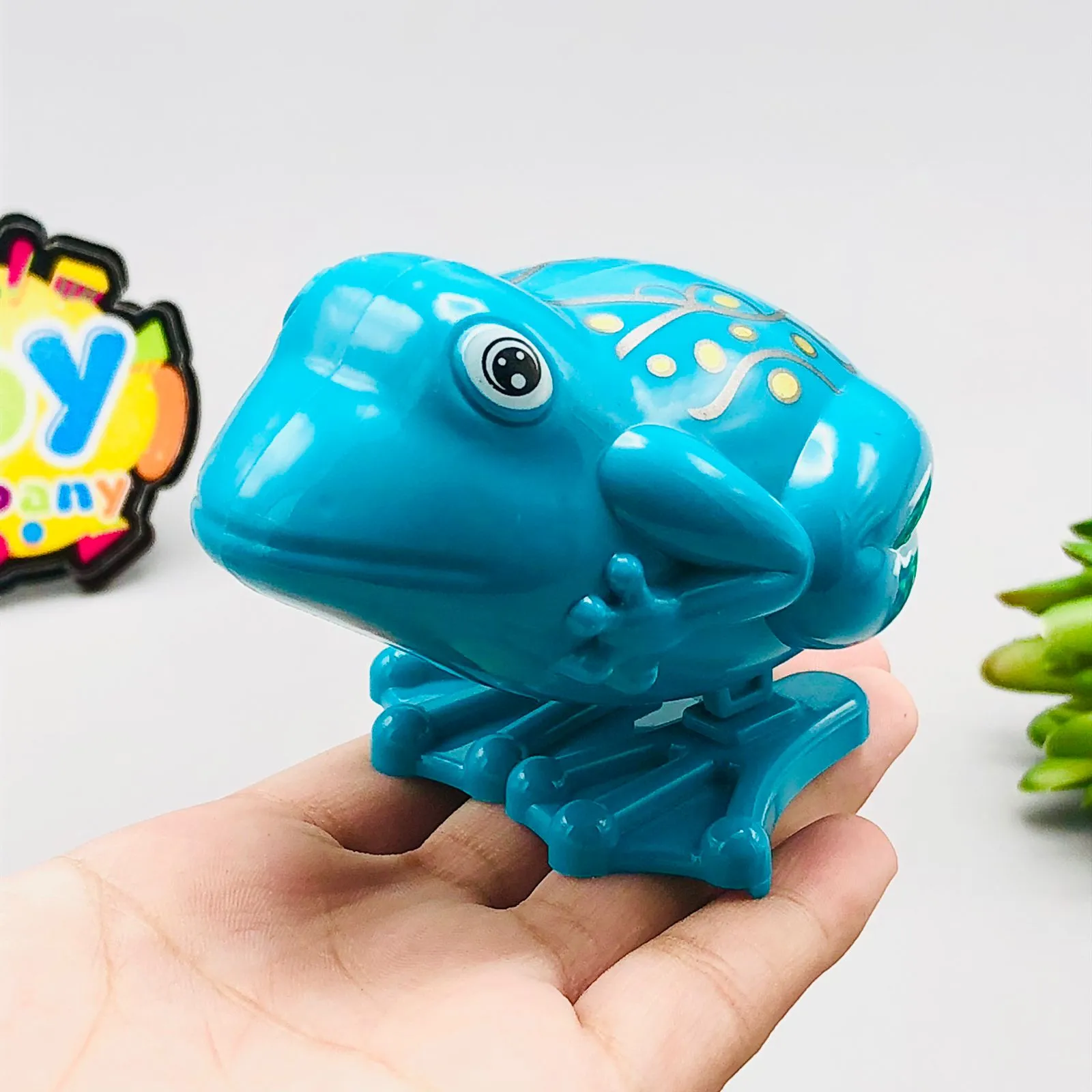 1Pc Wind-up Cute Jumping Frog