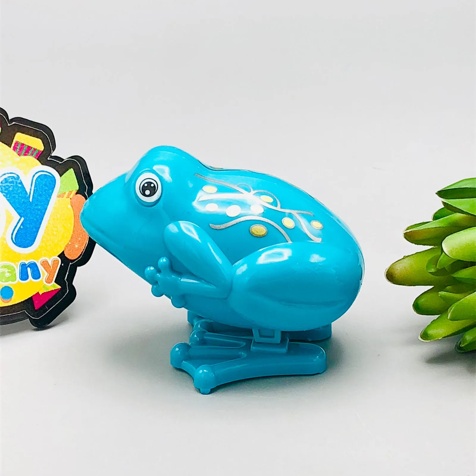 1Pc Wind-up Cute Jumping Frog