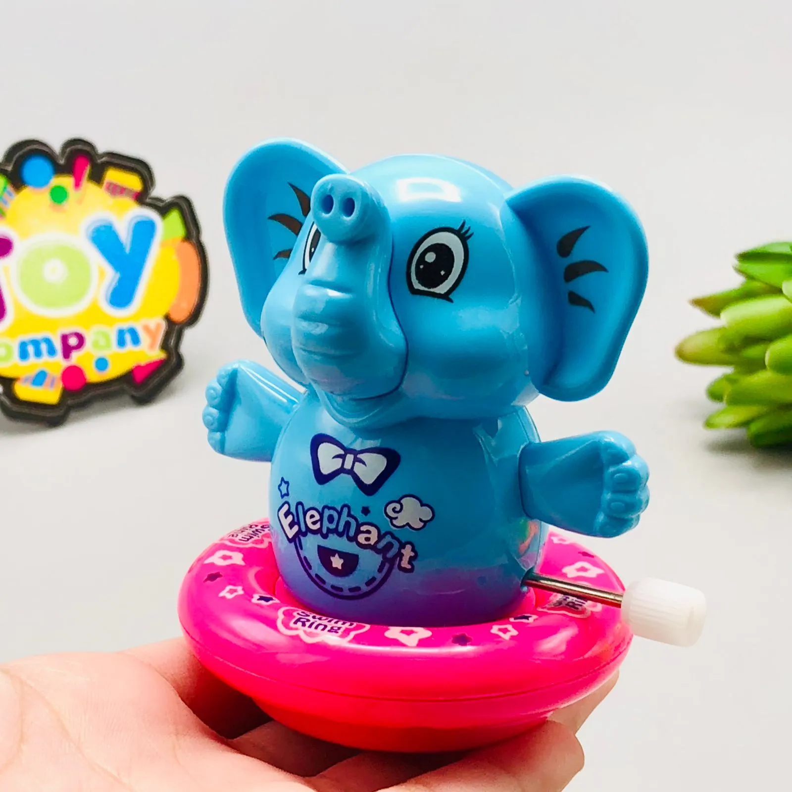 1Pc Wind-up Naughty Little Elephant Toy