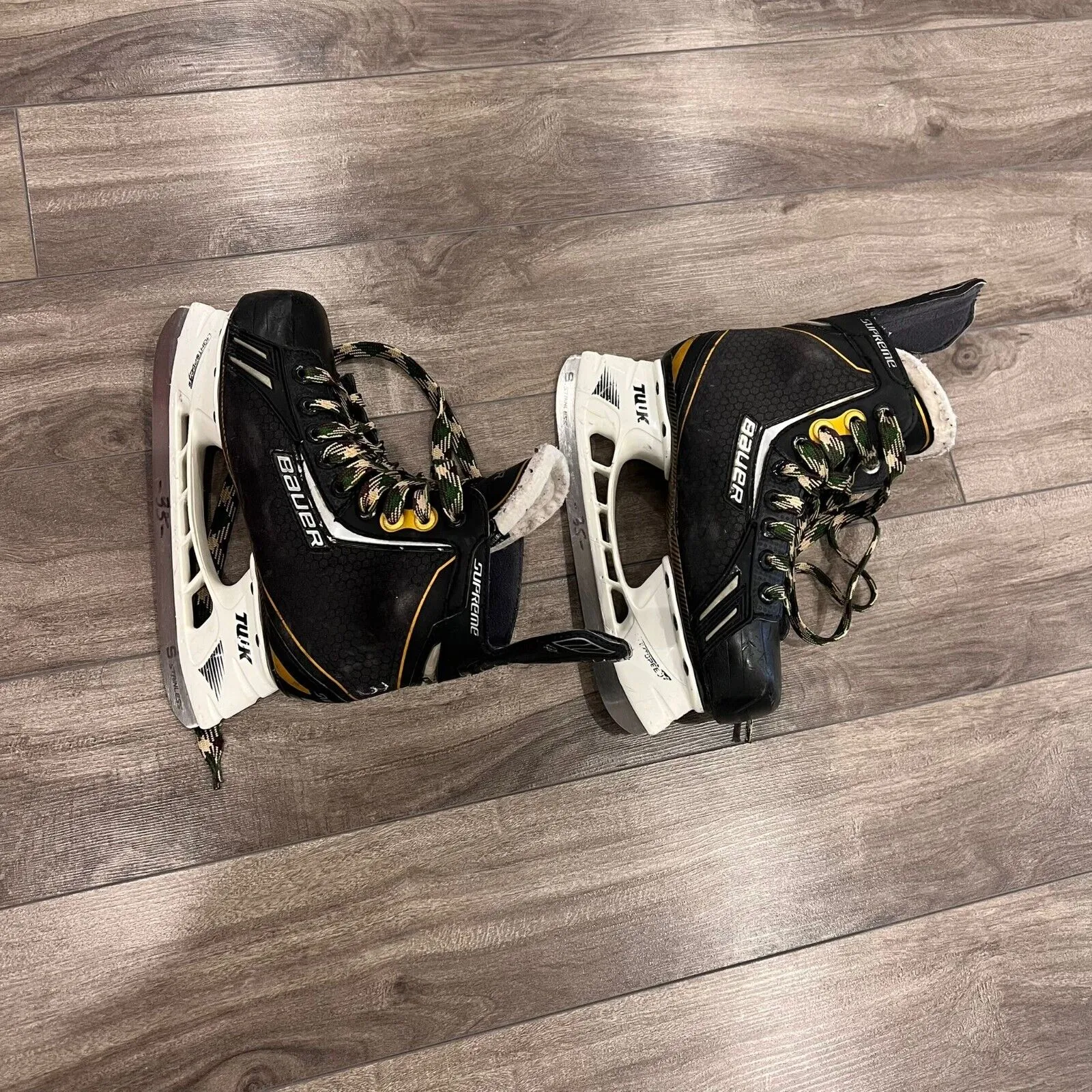 Bauer Supreme 3S Intermediate Ice Hockey Skates US 4.5 Fit 1