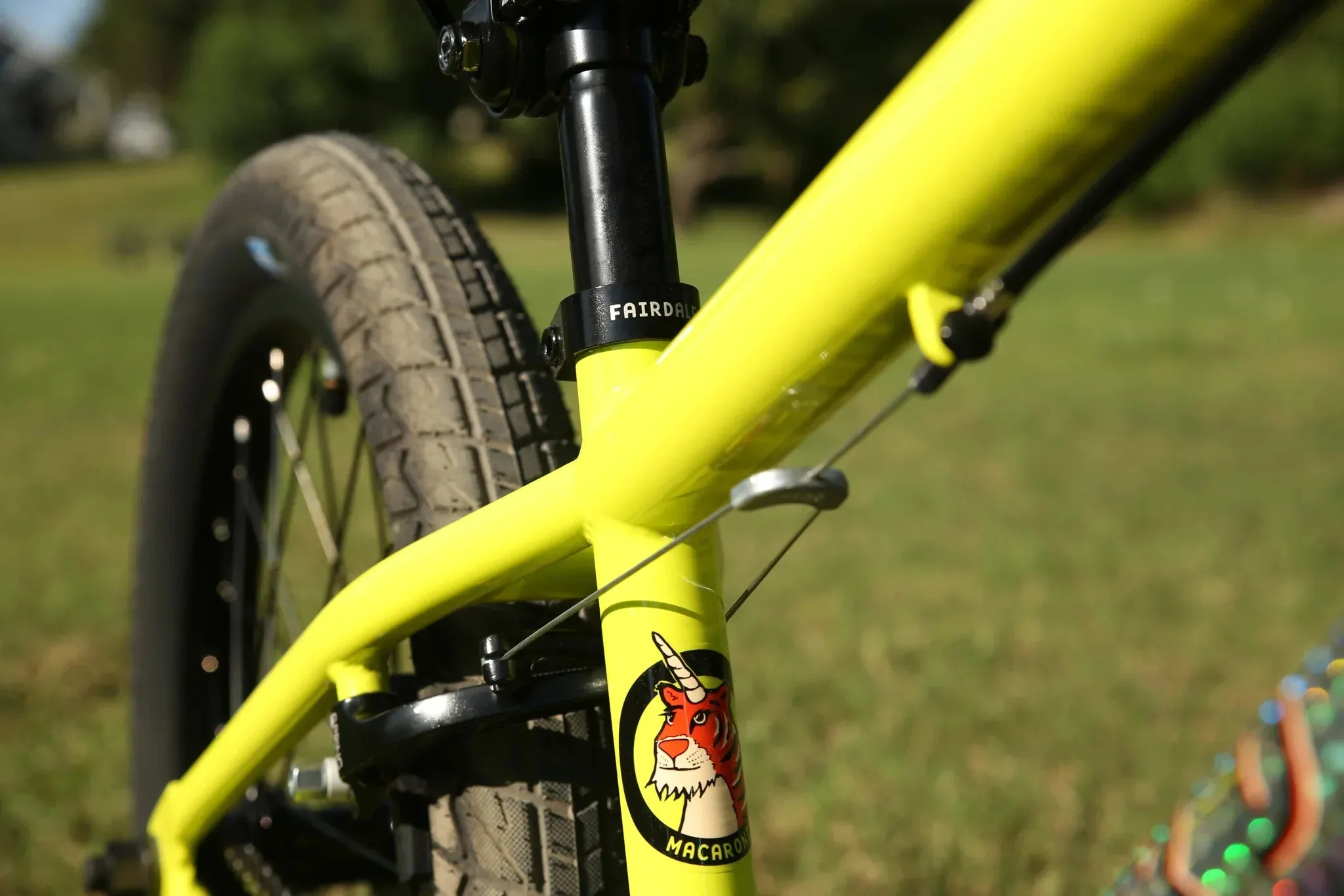Fairdale Macaroni 24″ Complete Cruiser Bike - Gloss Bright Yellow