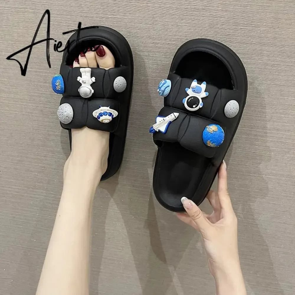 Fashion Design Cartoon Astronaut Women's Slippers Men's  New Summer Beach Slide Flip Flops Indoor Bathroom Non-slip Shoes