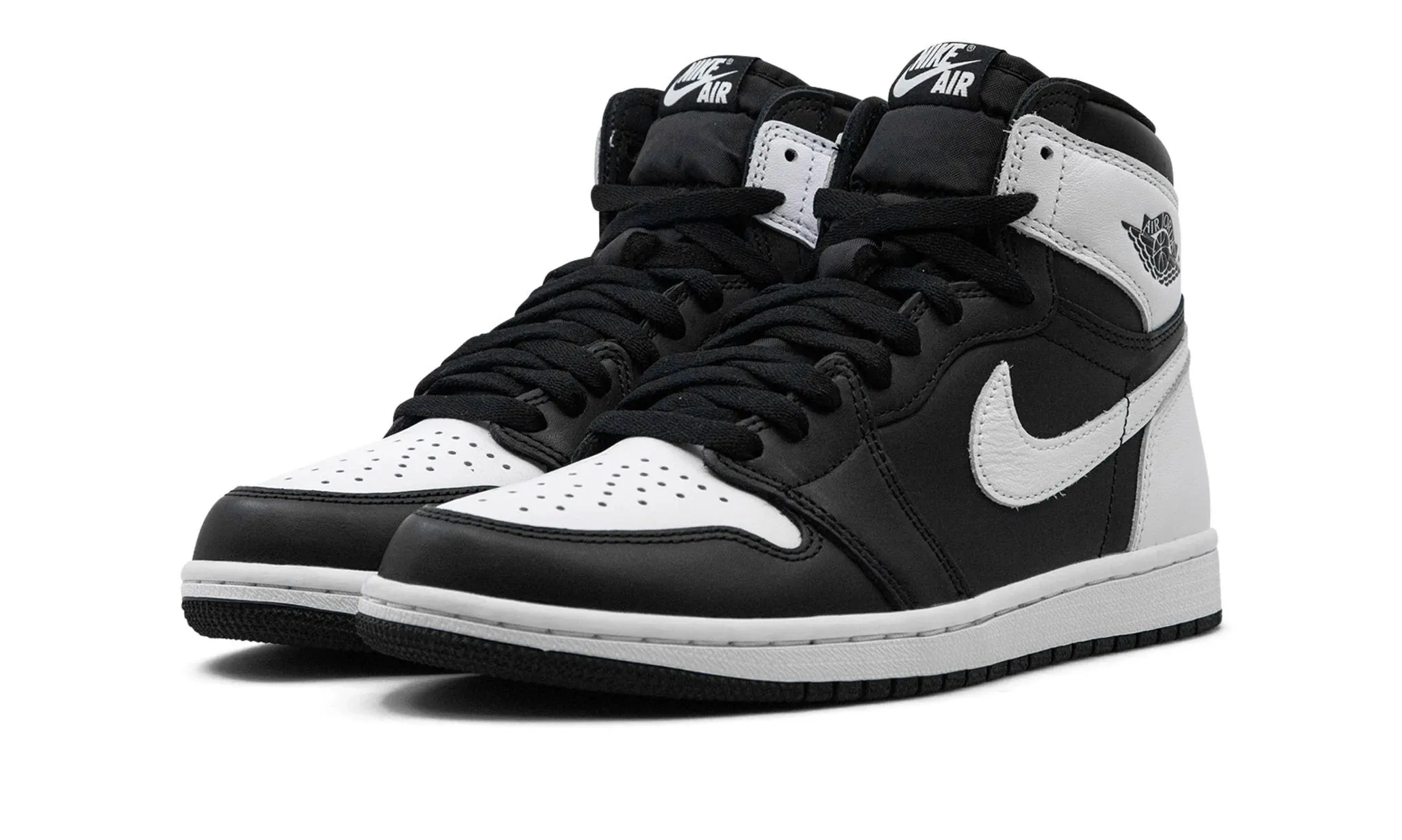 JORDAN 1 RETRO HIGH OG BLACK WHITE