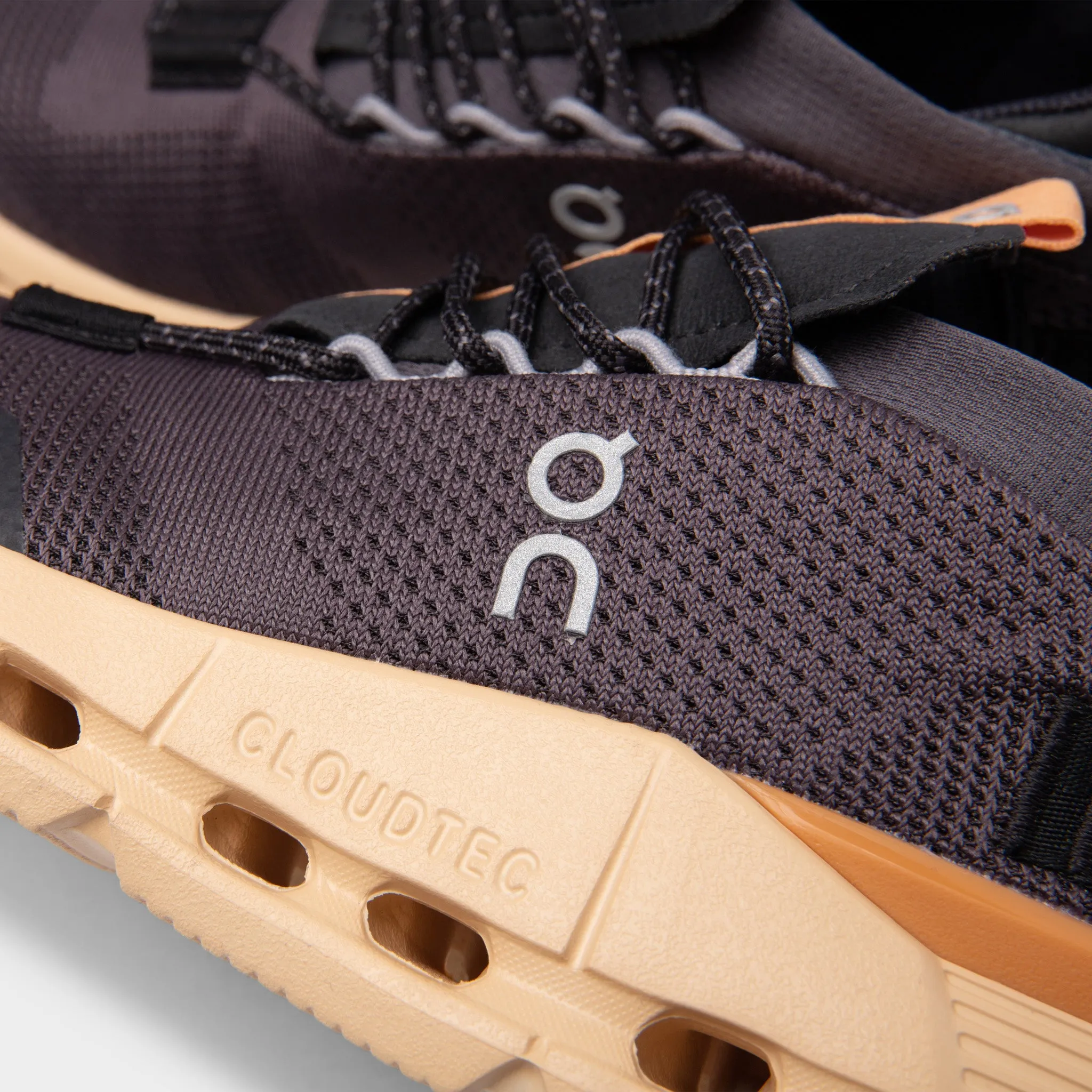 On Women's Cloudnova Eclipse / Savannah