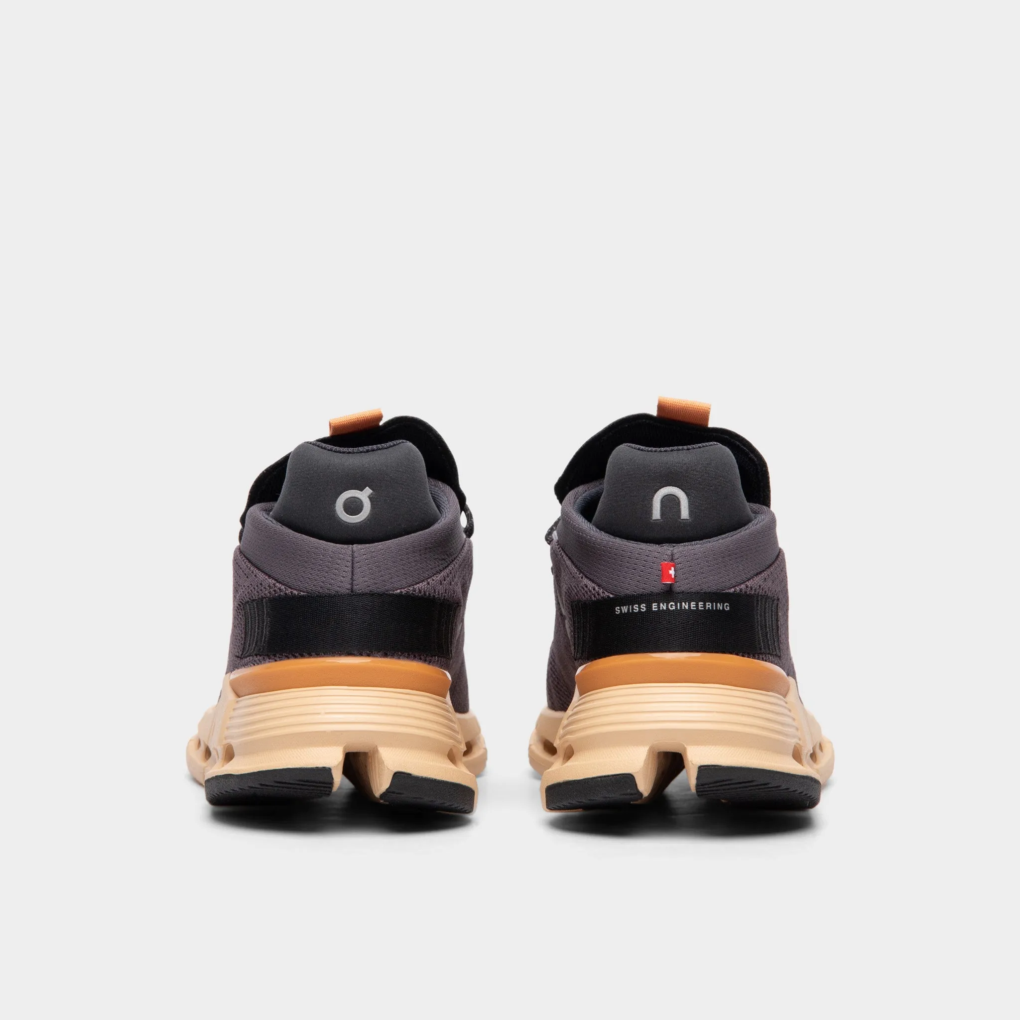 On Women's Cloudnova Eclipse / Savannah