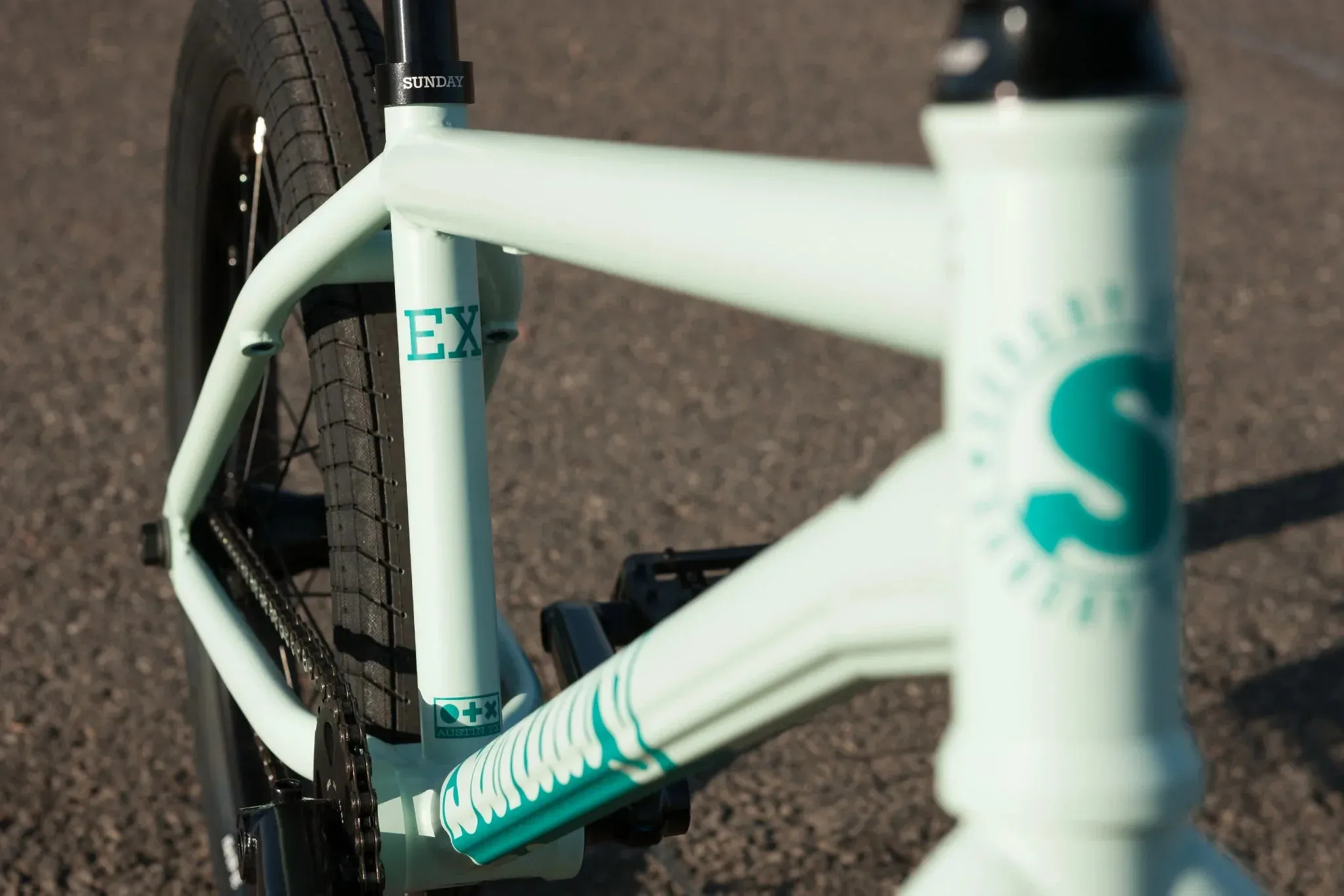 Sunday 2023 EX Julian Arteaga Signature 20.75″ Complete BMX Bike - Matte Cool Mint