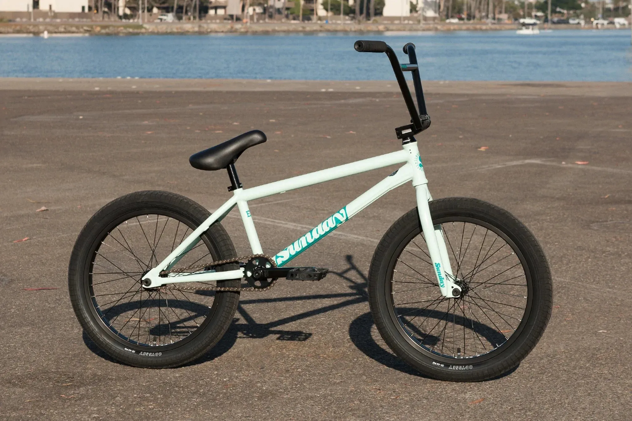 Sunday 2023 EX Julian Arteaga Signature 20.75″ Complete BMX Bike - Matte Cool Mint