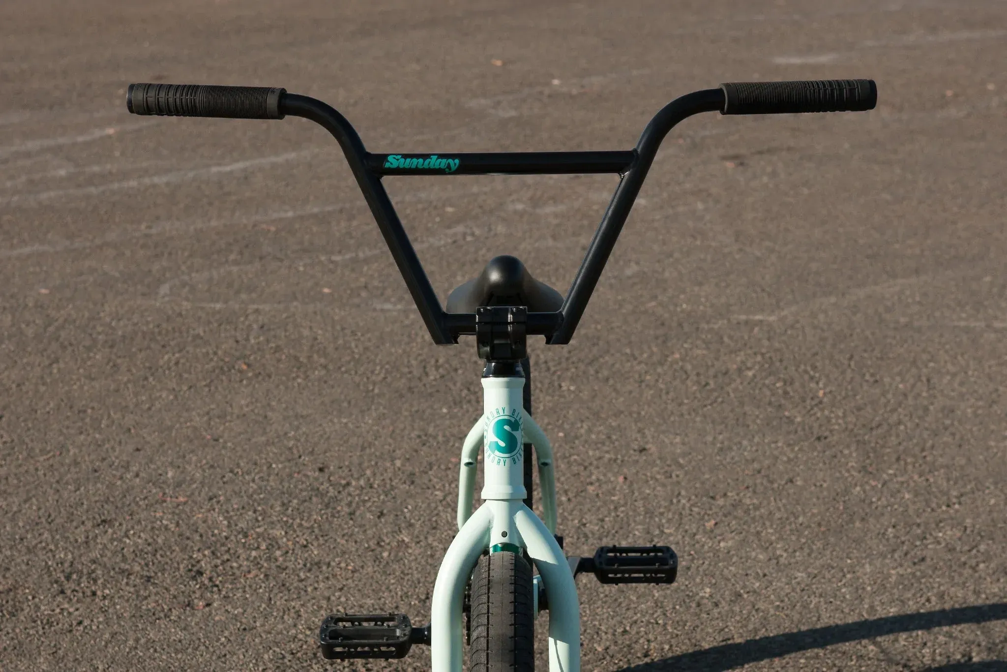 Sunday 2023 EX Julian Arteaga Signature 20.75″ Complete BMX Bike - Matte Cool Mint