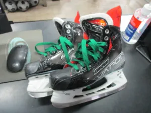 Used Bauer Vapor X 3.7 Hockey Skates Size 4