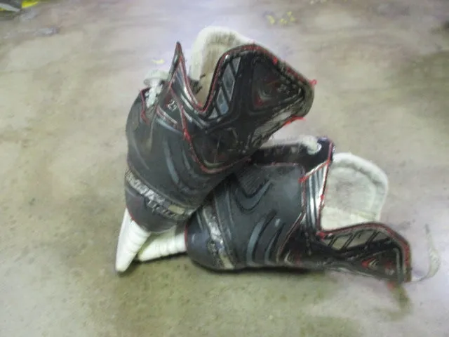 Used Bauer Vapor X2.7 Junior Hockey Skates Size 3