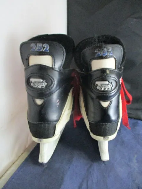 Used CCM Tacks 252 Skates Youth Size 10.5