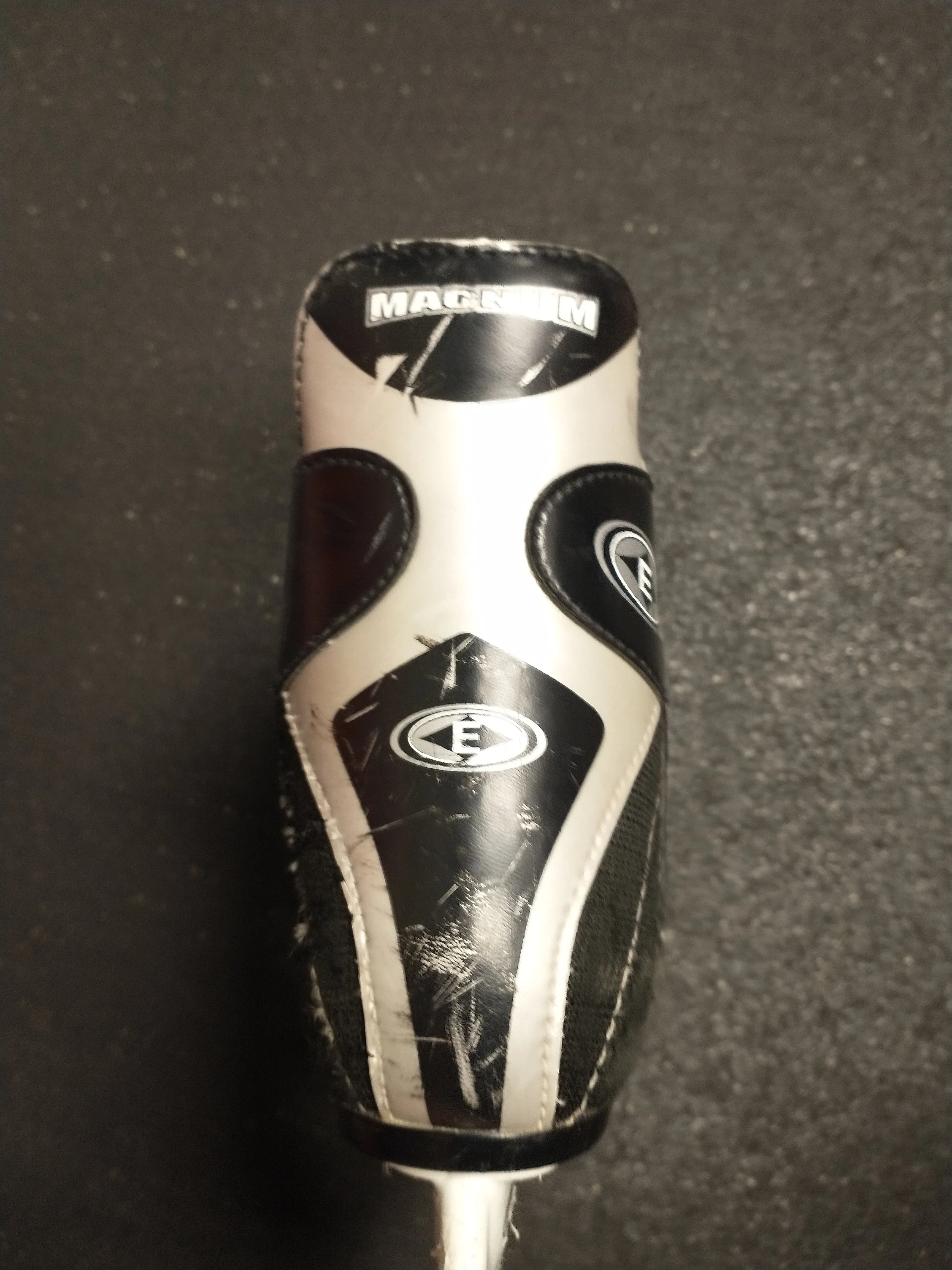 Used Easton Magnum Skates YTH Size 13