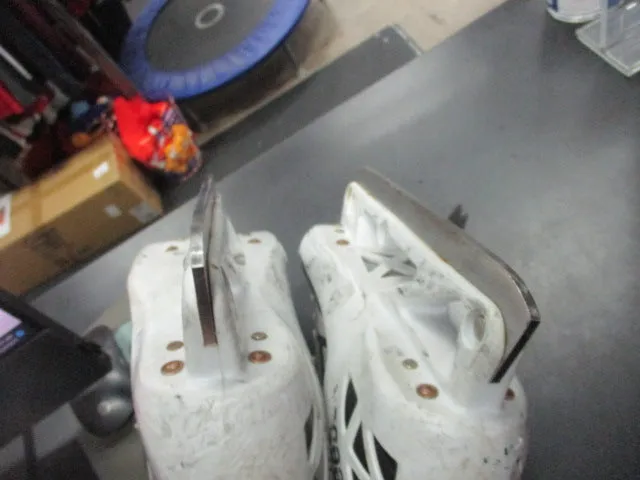 Used Reebok Fitlite 5K Hockey Goalie SKates Size 4.5